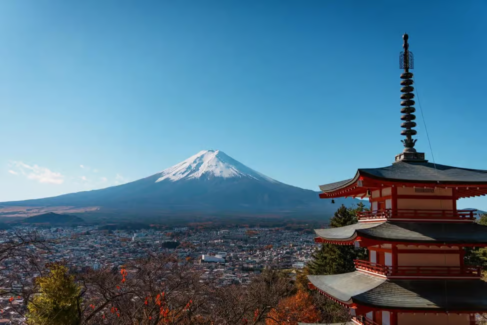 Mount Fuji and Lake Yamanaka tour scene 06